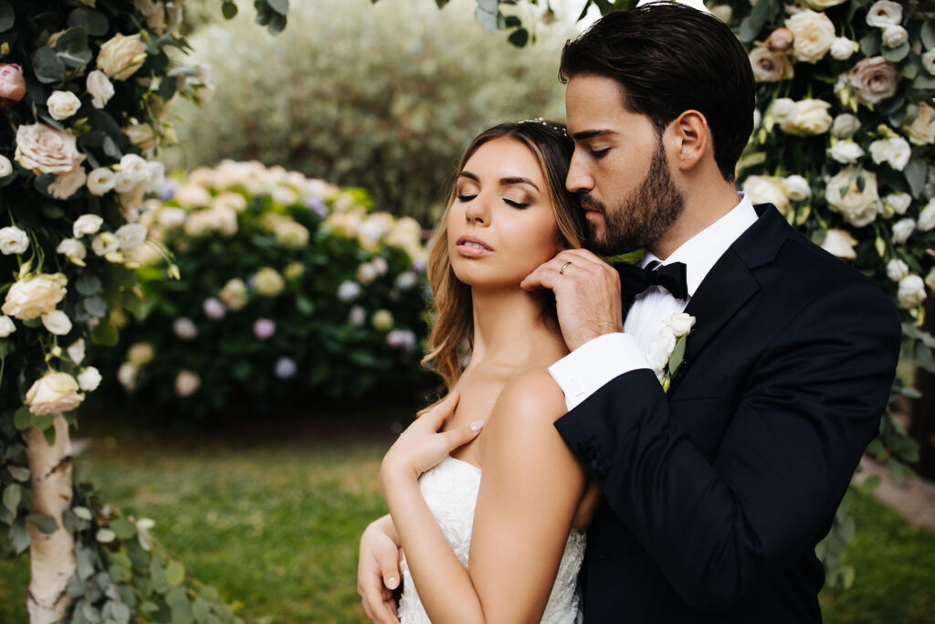 First Look vs. Walking Down the Aisle: Which Moment Is Right for You?